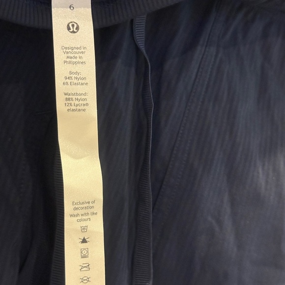 Lululemon Black Jogger Pants - Picture 7 of 8